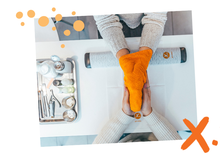 Nail Bar manicure procedure